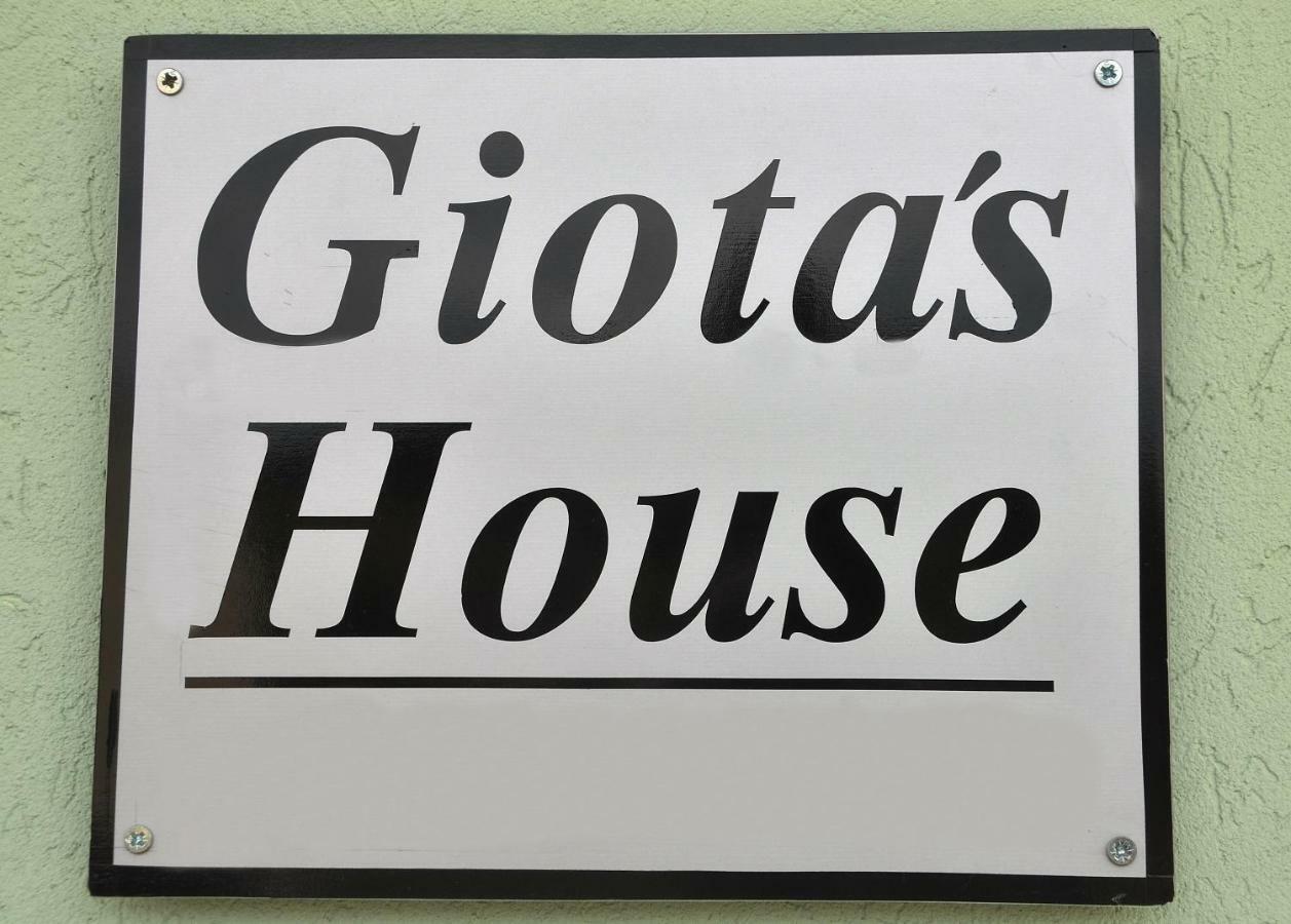 Giota'S House Apartment Kalambaka Exterior foto
